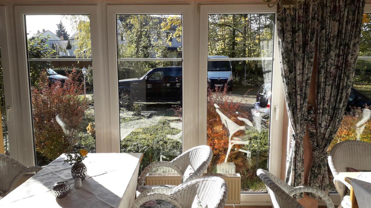 Hotel Rosengarten Leipzig-Naunhof エクステリア 写真
