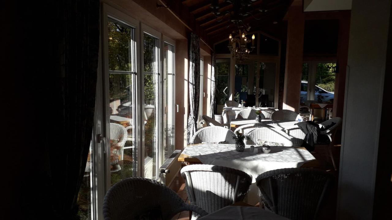 Hotel Rosengarten Leipzig-Naunhof エクステリア 写真