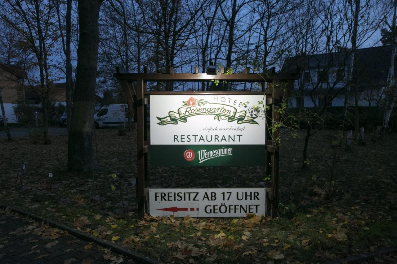 Hotel Rosengarten Leipzig-Naunhof エクステリア 写真